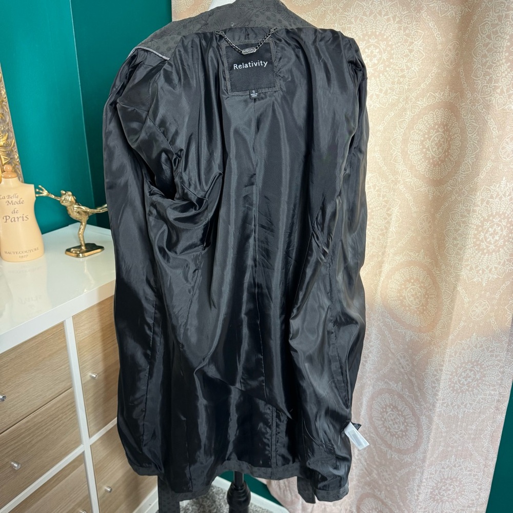 Relativity Polka Dot Hibiscus Floral Black Print Gray Trench Coat Size Small - Picture 9 of 15